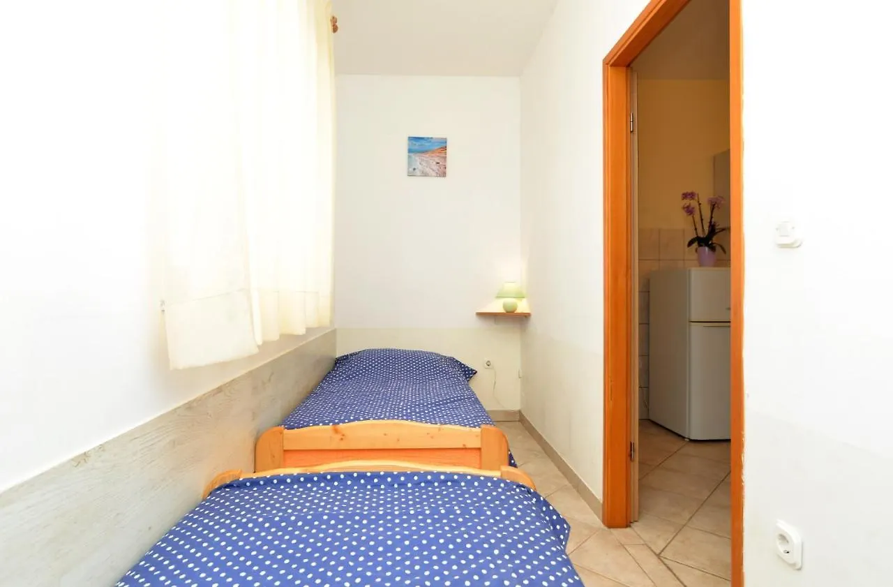 Apartments With A Parking Space Valbandon, Fazana - 20648