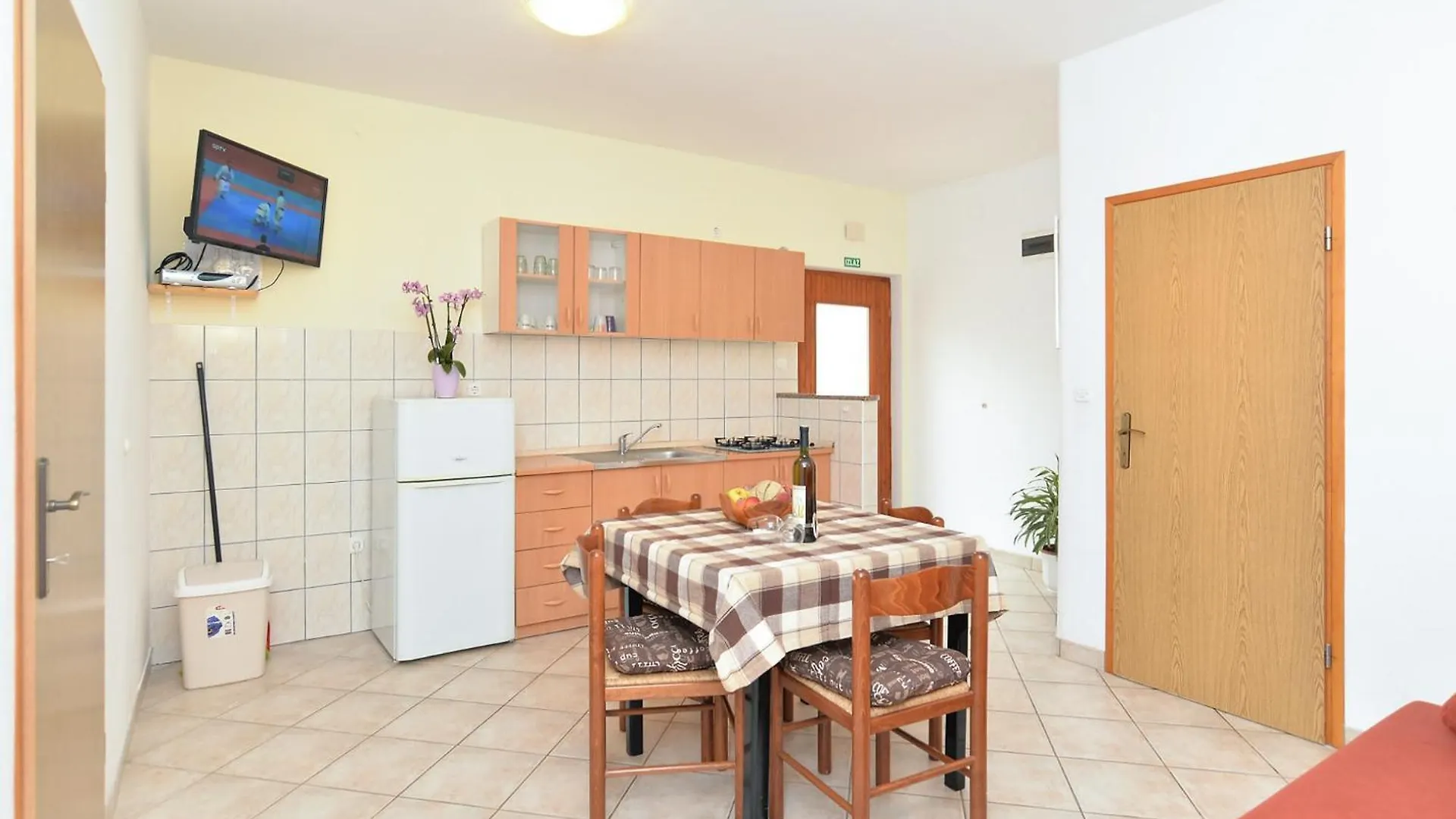 Apartments With A Parking Space Valbandon, Fazana - 20648 Croatia