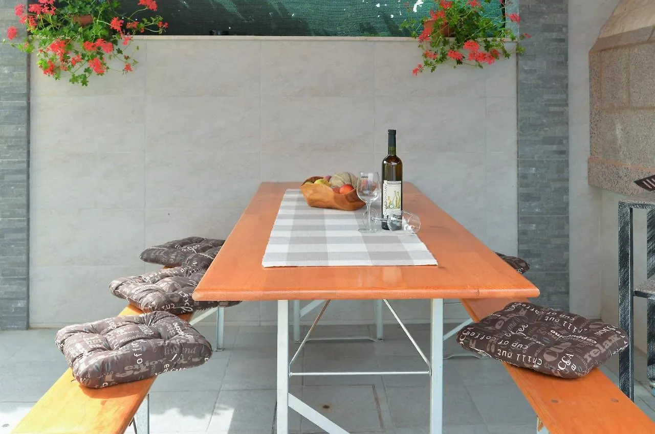 Apartments With A Parking Space Valbandon, Fazana - 20648